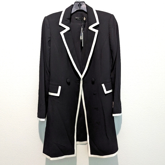 Alice + Olivia Dresses & Skirts - Alice + Olivia Kyrie Piped Tuxedo Dress